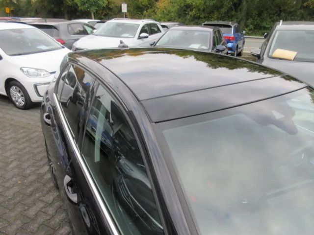 Volkswagen Golf 1.5 TSI IQ.Drive Style