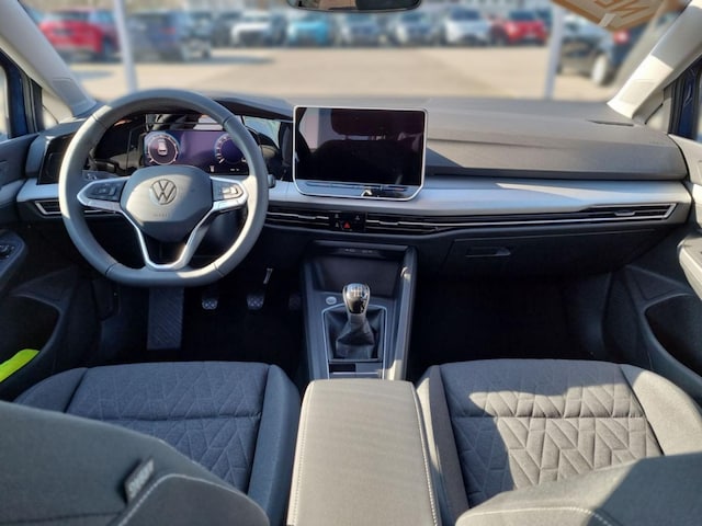 Volkswagen Golf Life