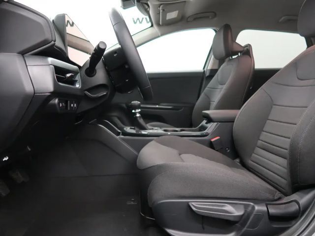 Kia K4 1,0 TGDI 48V Mildhybrid Silber