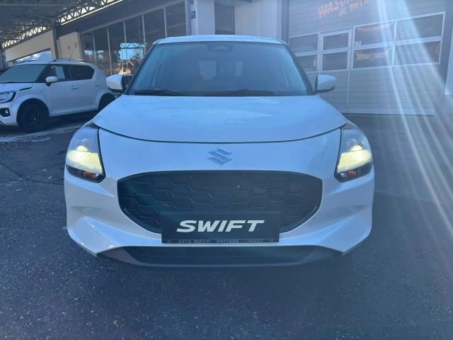 Suzuki Swift AllGrip Flash Hybrid