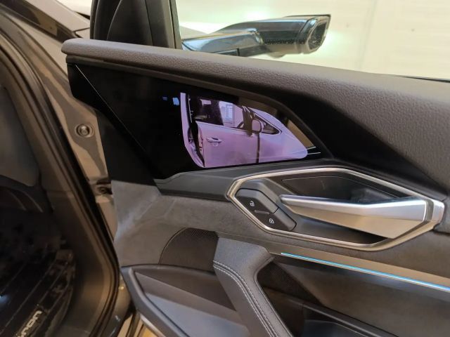 Audi e-tron 55 S-Line