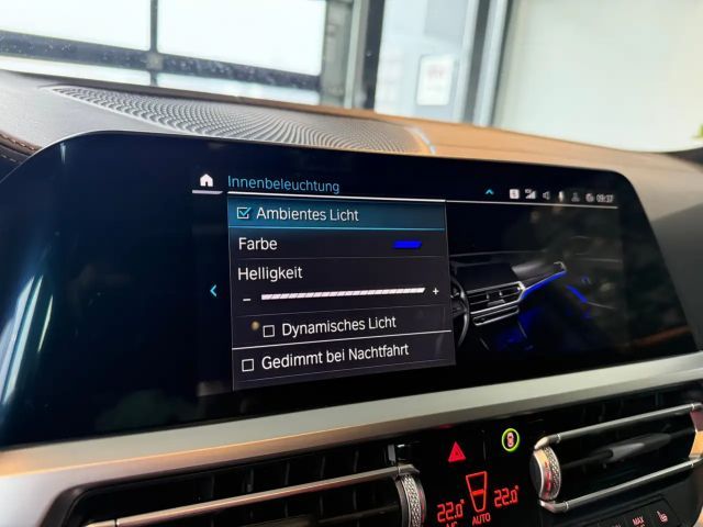 BMW 330 330e M-Sport xDrive