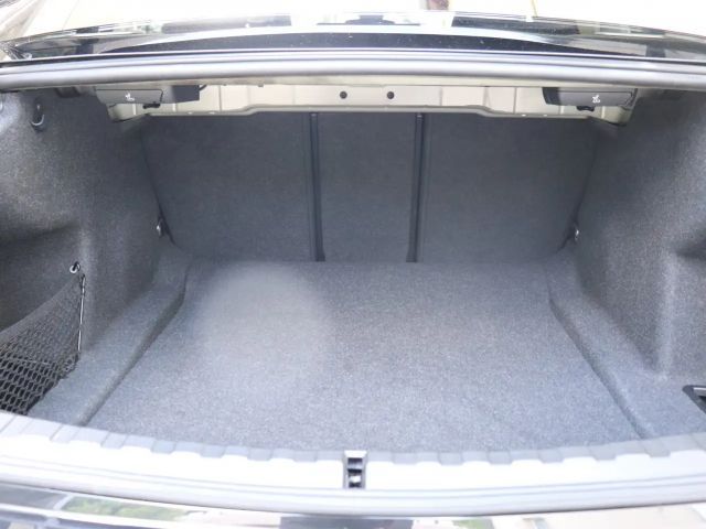 BMW 330 330i M-Sport Sedan xDrive