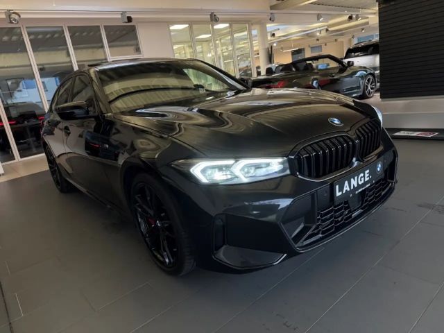 BMW 320 320d M-Sport Sedan xDrive