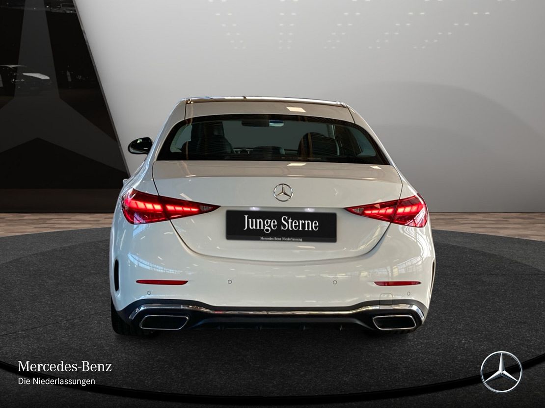 Mercedes-Benz C 180 AMG Line Sedan