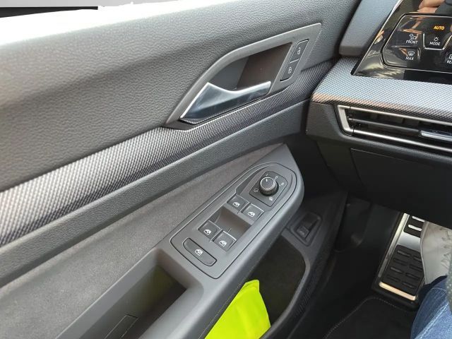 Volkswagen Golf 2.0 TDI R-Line Variant