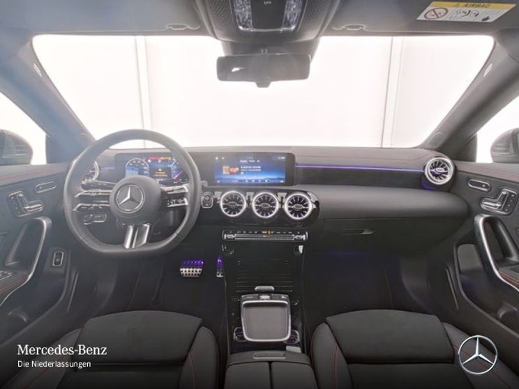 Mercedes-Benz CLA 200 AMG Line Shooting Brake