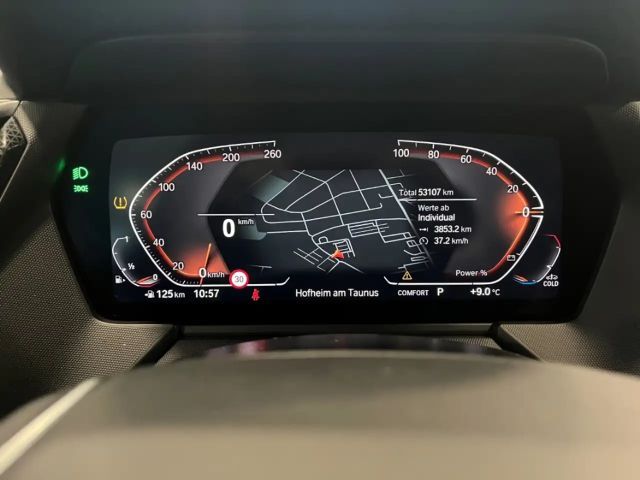 BMW 118 118i 5-deurs Sedan Sport Line