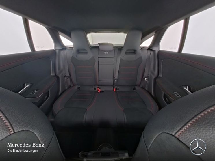 Mercedes-Benz CLA 200 AMG Line Shooting Brake
