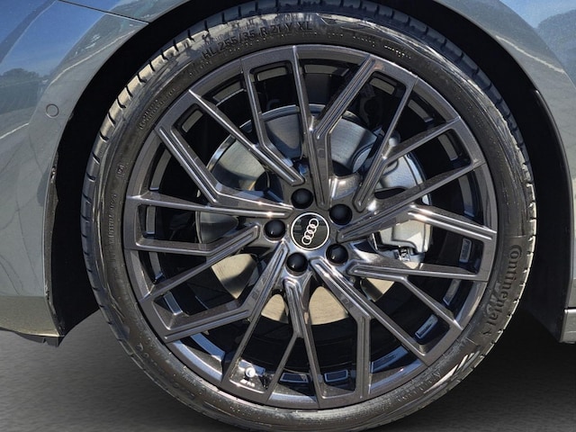 Audi A6 Avant Quattro S-Tronic