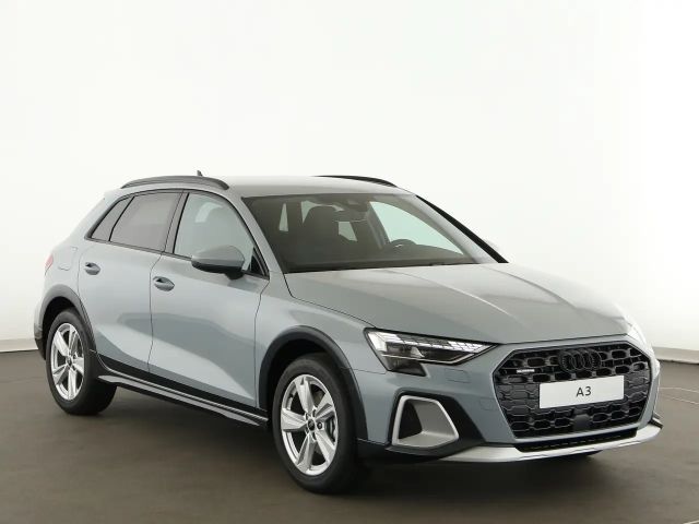Audi A3 40 TFSI Quattro S-Tronic Sedan