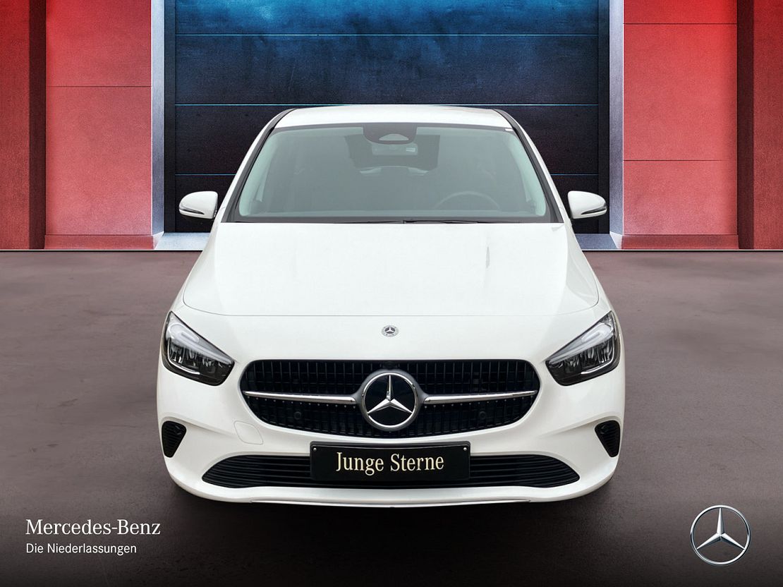 Mercedes-Benz B 200 Sedan