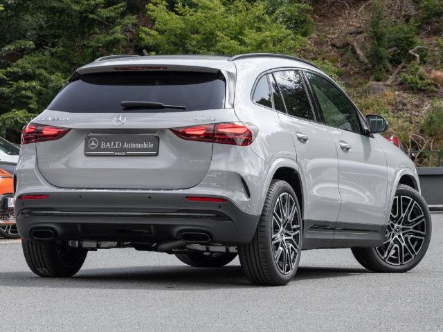 Mercedes-Benz GLA 220 4MATIC GLA 220 d