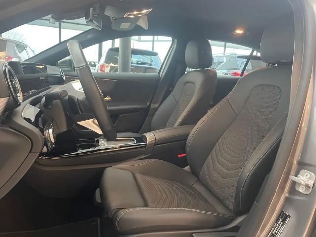 Mercedes-Benz A 180 Progressive