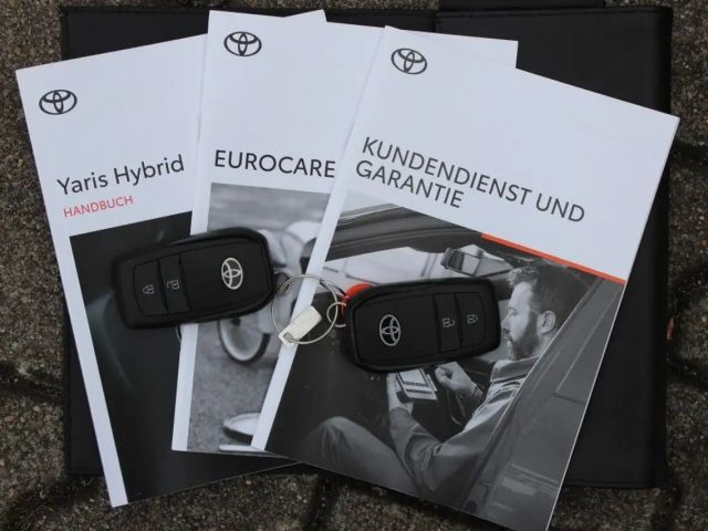 Toyota Yaris Comfort Hybride Team D