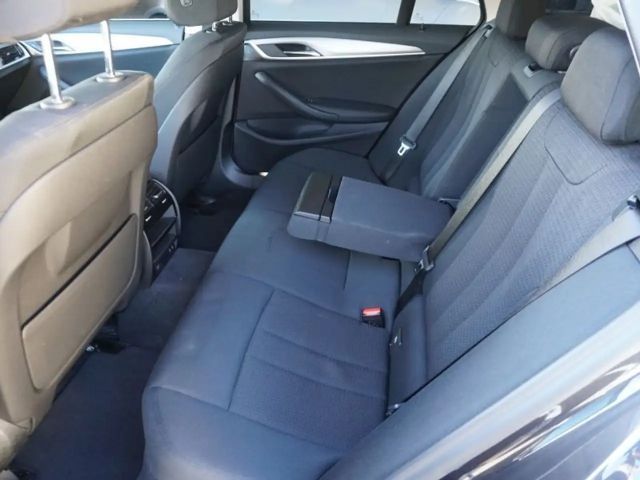 BMW 530 530e Touring xDrive