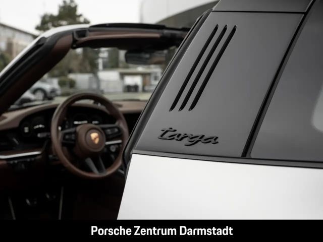 Porsche 992 4 Coupé GTS Targa