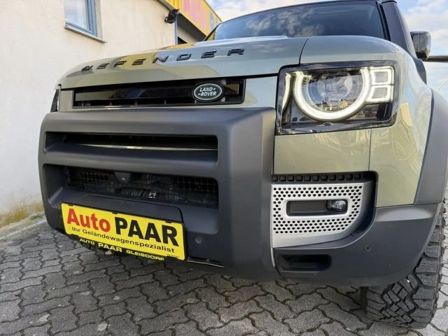 Land Rover Defender 90 D250 SE