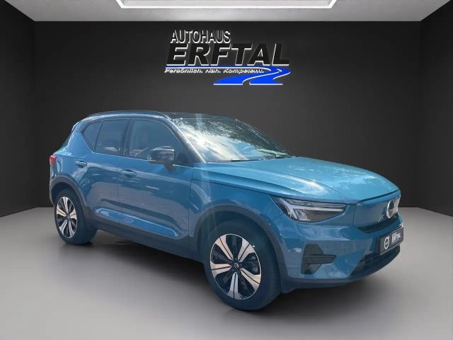 Volvo XC40 AWD Plus Recharge Twin Engine