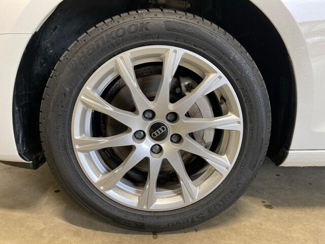 Audi A4 40 TFSI Avant S-Tronic