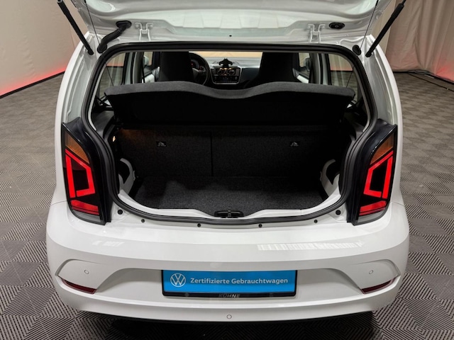 Volkswagen up! Move Move up!