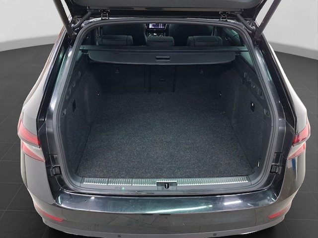 Skoda Superb Combi Sportline iV