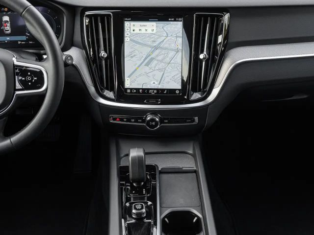 Volvo V60 Cross Country AWD Plus