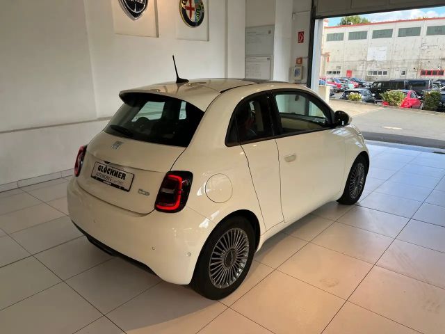 Fiat 500e 3+1