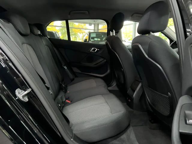 BMW 116 116d Advantage pakket Sedan