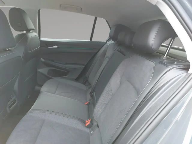 Volkswagen Golf DSG Style eHybrid