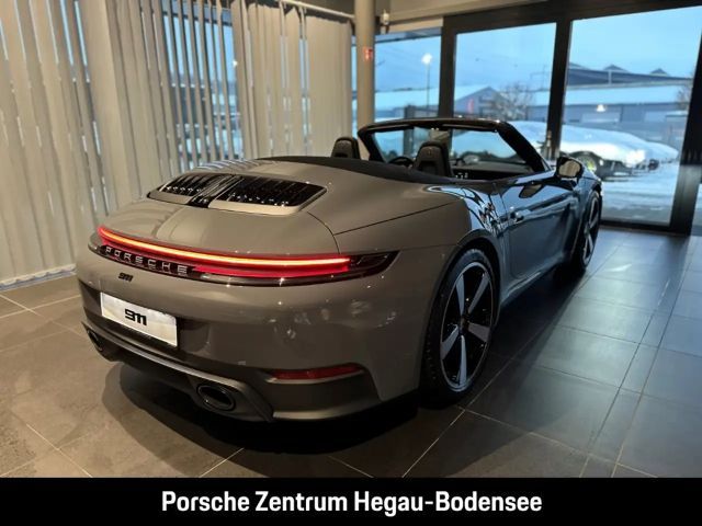 Porsche 992 Cabrio Carrera