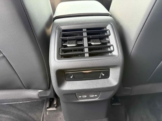 Volkswagen Tayron 4Motion DSG R-Line