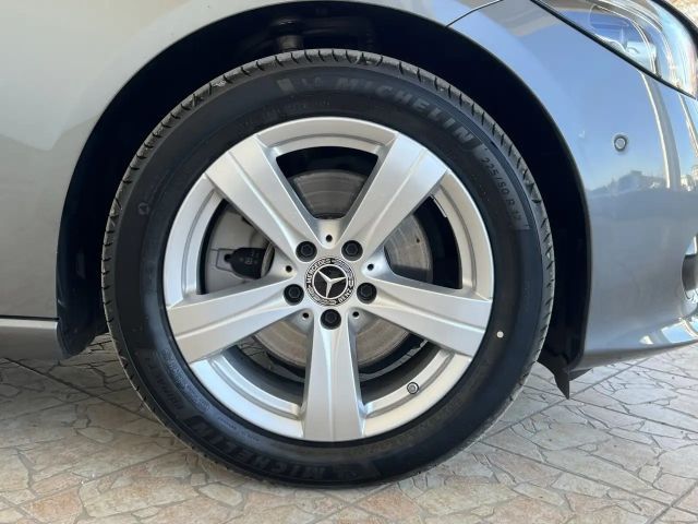 Mercedes-Benz C 200 AVANTGARDE C 200 d Estate