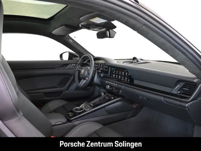 Porsche 992 Carrera Coupé GTS