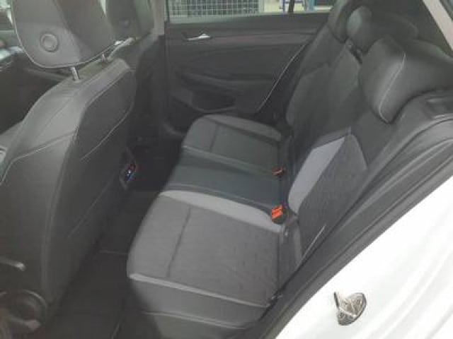 Volkswagen Golf 1.5 TSI