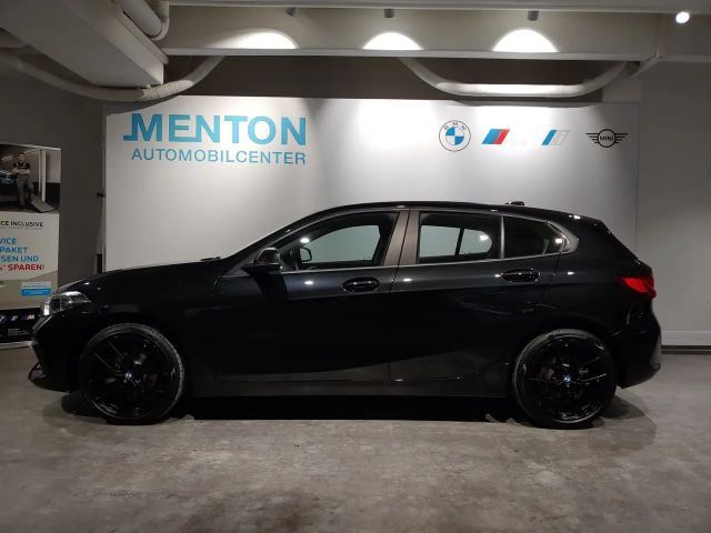 BMW 118 118i Sedan