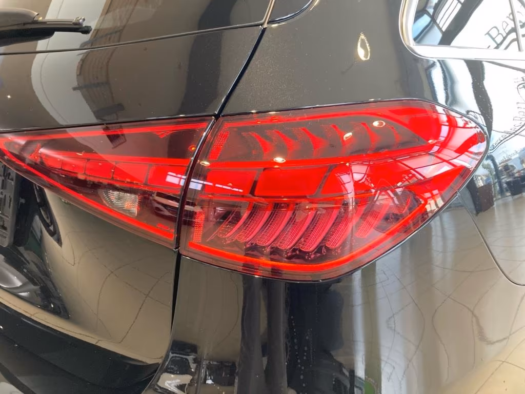 Mercedes-Benz C 200 AVANTGARDE