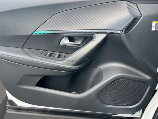 Peugeot E-2008 Allure Pack