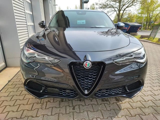 Alfa Romeo Stelvio AT8 Q4