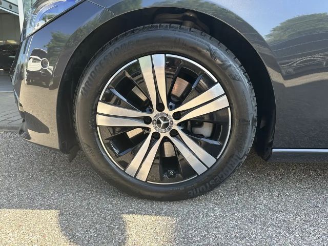 Mercedes-Benz C 300 AVANTGARDE Estate