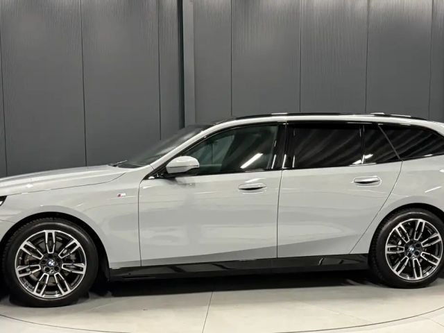BMW 520 520d M-Sport Touring
