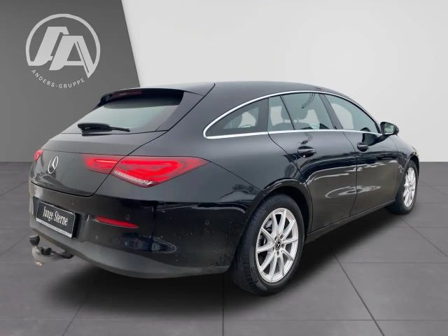 Mercedes-Benz CLA 200 CLA 200 d Shooting Brake