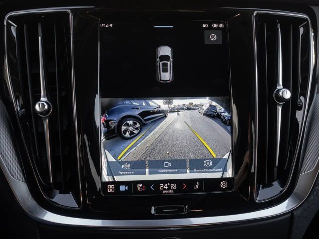 Volvo V60 Cross Country AWD Plus