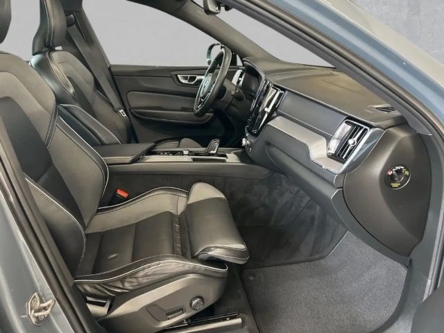 Volvo XC60 AWD R-Design