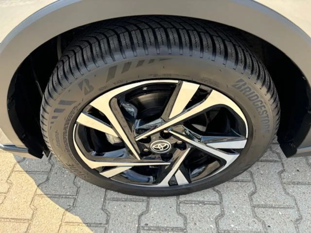 Toyota C-HR Hybride Team D