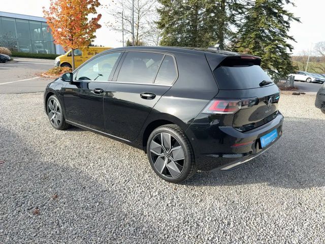Volkswagen Golf Style eHybrid