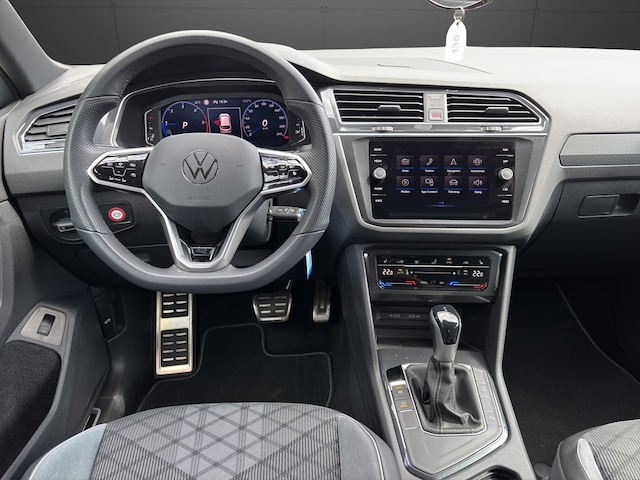 Volkswagen Tiguan Tiguan R-Line 2.0 l TDI SCR DSG AHK, Navi, Blac...