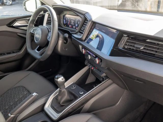 Audi A1 30 TFSI Allstreet