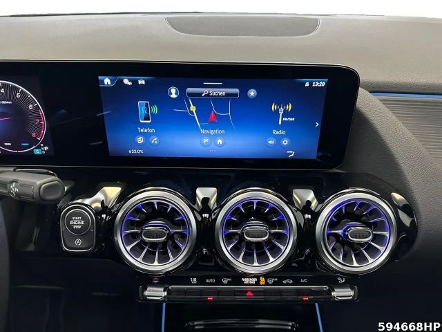 Mercedes-Benz GLA 180 AMG Line