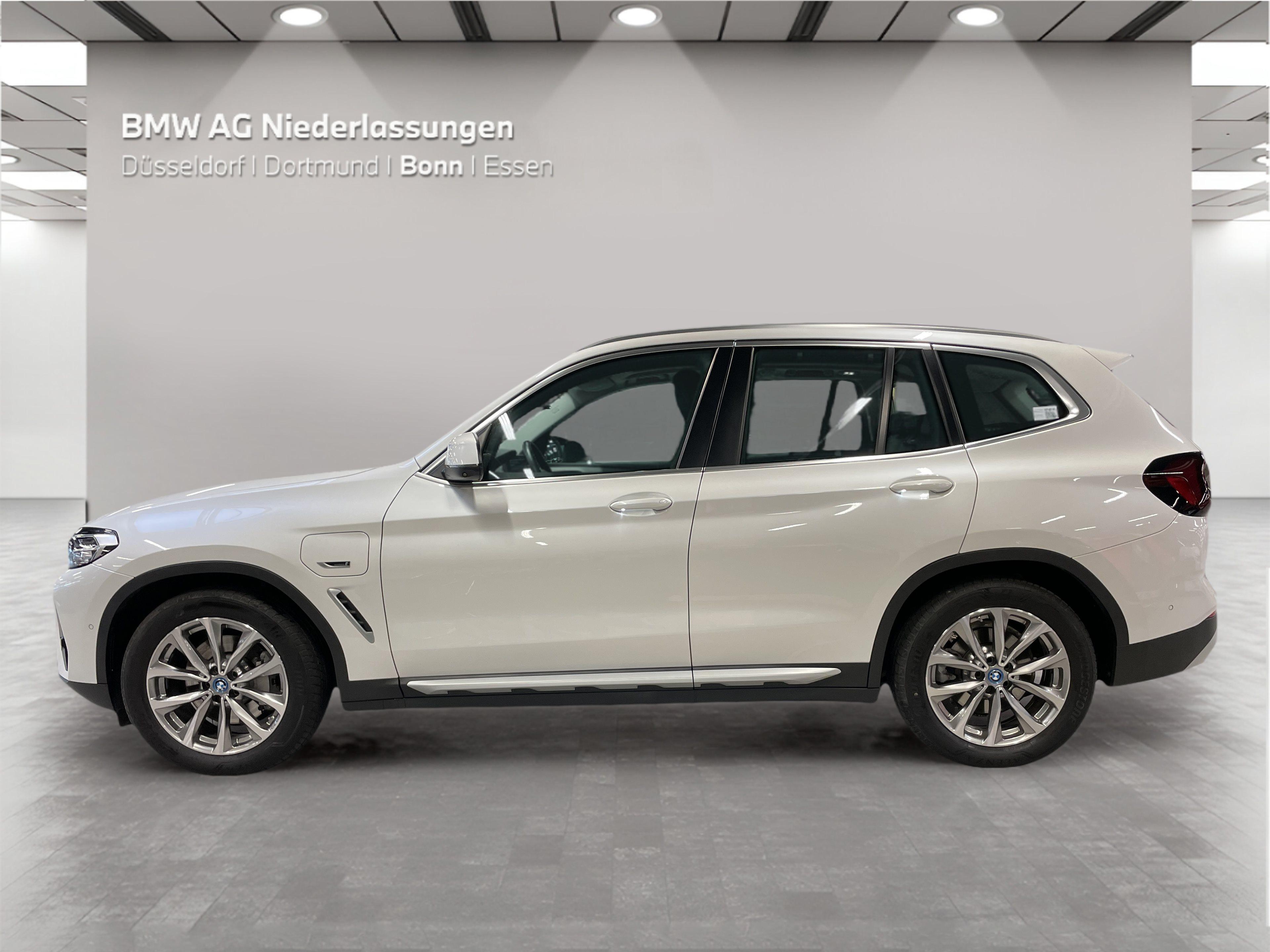 BMW X3 xDrive30e